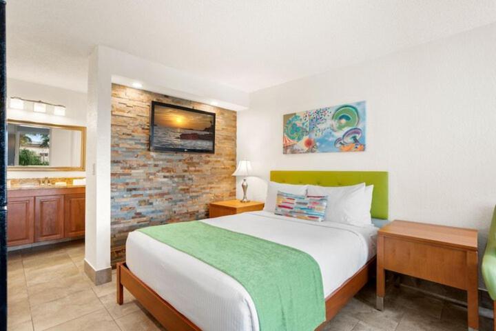 Royal 1 Kissimmee